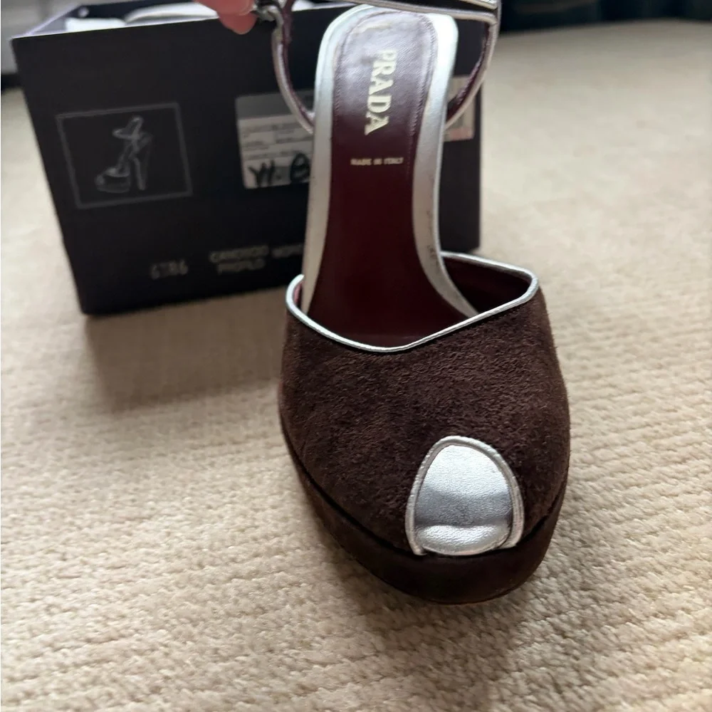 Bintage Prada Brown Suede Peep-Toe Platform Heels with Ankle Strap - Picture 3 of 7